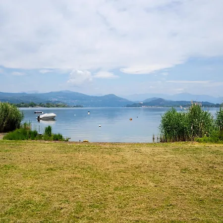 בית נופש Le Camelie House - Maggiore *