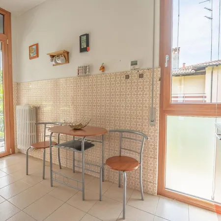 Le Camelie House - Maggiore بيت للعطل *